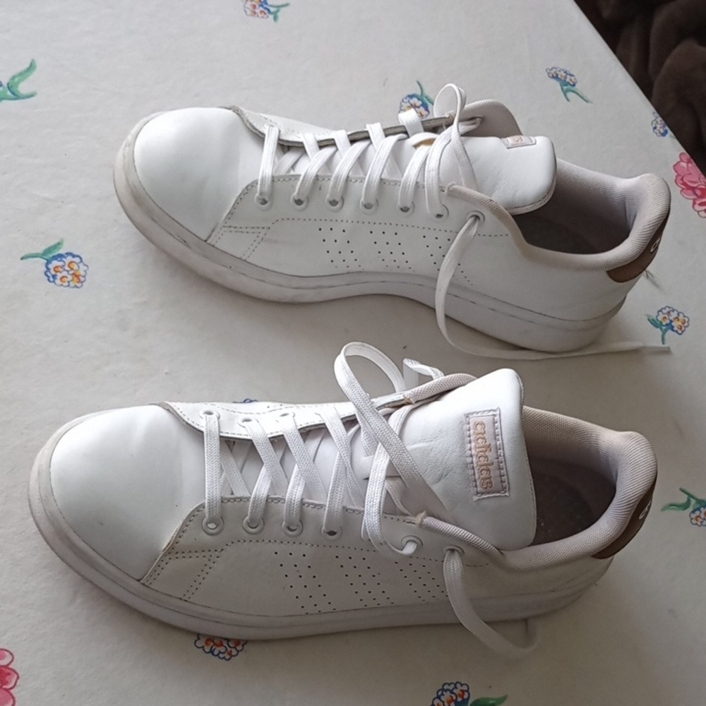 Adidas Women's Advantage Size 11 White Copper F 36223 Sneakers